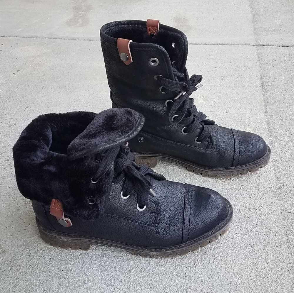 Roxy winter faux fur llined boots
